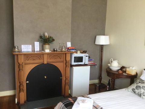 Pump Jack B&B - Accommodation in Surfers Paradise 3