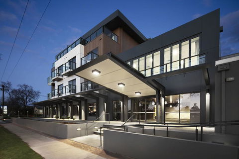 Quality Hotel Lakeside - Accommodation in Surfers Paradise 0