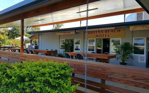 Queens Beach Hotel - Accommodation in Surfers Paradise 0