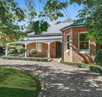 Redcourt - est 1904 Southern Highlands Elegance - Accommodation in Surfers Paradise