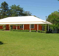 Redhaven House - spacious quiet and private - Accommodation in Surfers Paradise