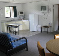 River Village Motel  Holiday Units - Accommodation in Surfers Paradise