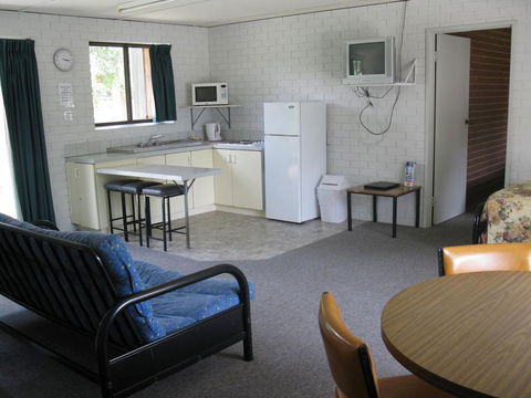 River Village Motel & Holiday Units - Accommodation in Surfers Paradise 0