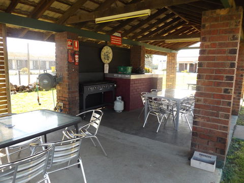 Rivergum Motel - Accommodation in Surfers Paradise 3