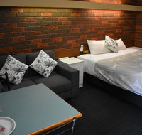 Riviana Motel - Accommodation in Surfers Paradise