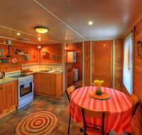 Rosebank Cottage Collection - Accommodation in Surfers Paradise