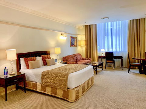 Royal Albert Hotel - Accommodation in Surfers Paradise 1
