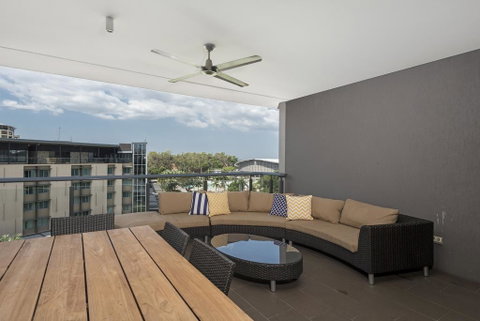 Saltwater Suites - 1,2 & 3 Bed Waterfront Apartments - Accommodation in Surfers Paradise 3