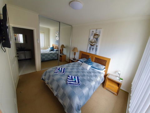 Seafront Unit 25 - Accommodation in Surfers Paradise 2