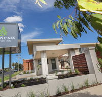 Seven Pines Motor Inn - Accommodation in Surfers Paradise