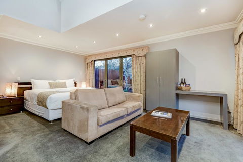 Seymours On Lydiard - Accommodation in Surfers Paradise 0