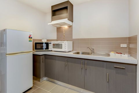 Seymours On Lydiard - Accommodation in Surfers Paradise 3