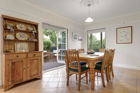 Shady Sheas - Accommodation in Surfers Paradise 2