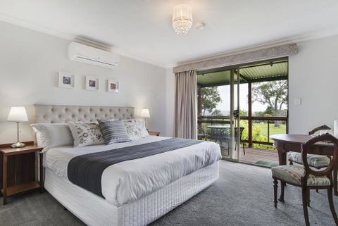 Shambhala Guesthouse - Accommodation in Surfers Paradise 2