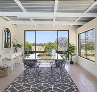 Silky Oak Cottage - cosy with country views - Accommodation in Surfers Paradise
