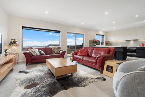 Silverdown - Accommodation in Surfers Paradise 0