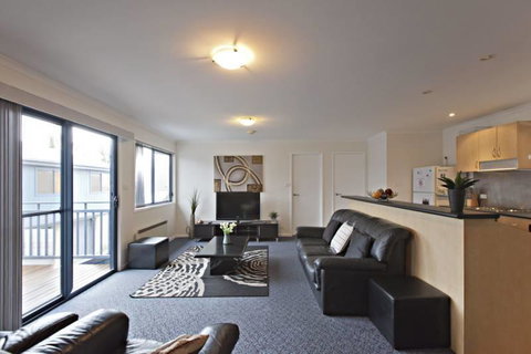 Silvertrees 2 - Accommodation in Surfers Paradise 0