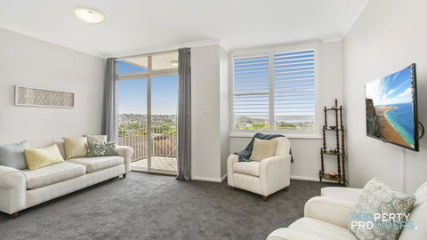 Skylark Executive Apartment Over Mosman - Accommodation in Surfers Paradise 3
