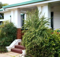 Skymirror Cottage - Accommodation in Surfers Paradise