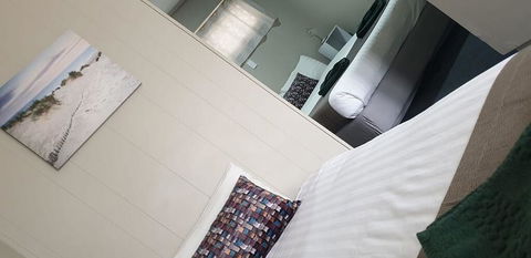 Smerdon Lodge Motel - Accommodation in Surfers Paradise 0