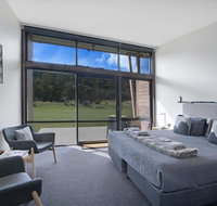 Snohus 2 - Accommodation in Surfers Paradise