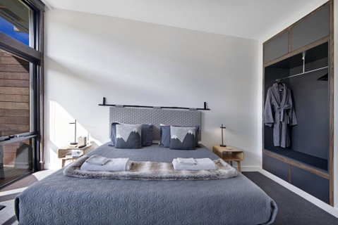 Snohus 2 - Accommodation in Surfers Paradise 2