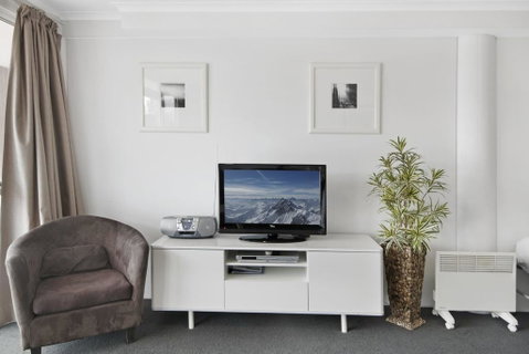 Snowy Studio - Jindabyne - Accommodation in Surfers Paradise 2