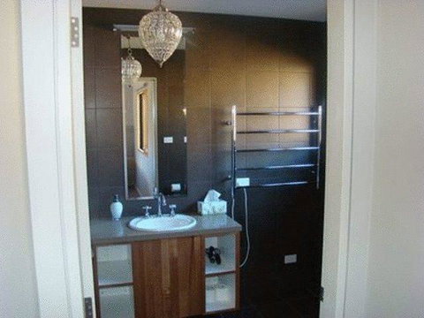 Snowy Wilderness - Accommodation in Surfers Paradise 3
