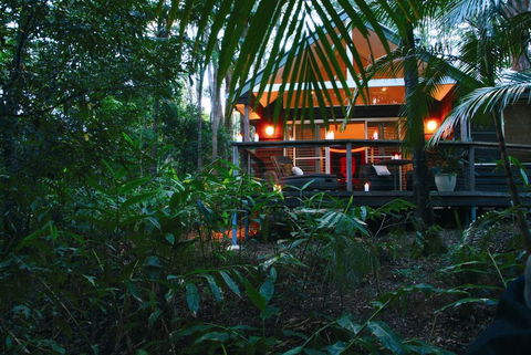 Songbirds Rainforest Retreat - Accommodation in Surfers Paradise 0