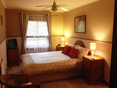 Southern Vales Bed & Breakfast - Accommodation in Surfers Paradise 0
