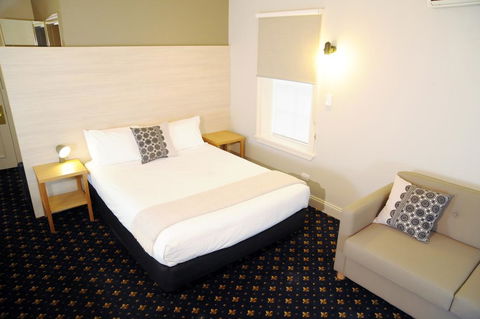 Sovereign Hill Hotel - Accommodation in Surfers Paradise 1