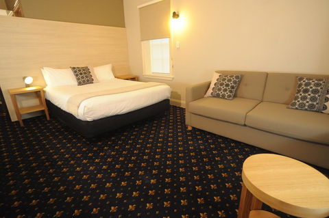 Sovereign Hill Hotel - Accommodation in Surfers Paradise 2