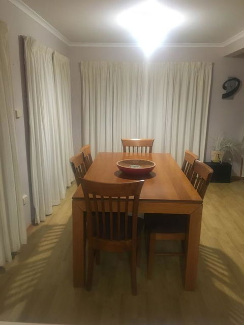 Spacious And Central To CBD - Accommodation in Surfers Paradise 2