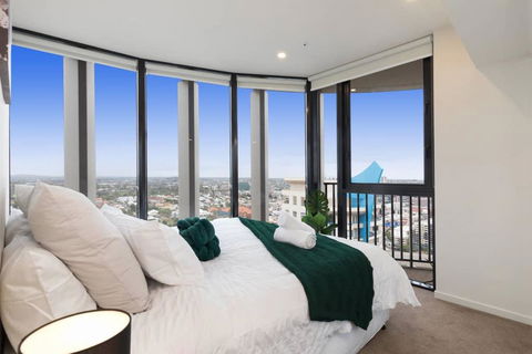 SPIRE - Fast Internet Monthly Stays W Carpark - Accommodation in Surfers Paradise 2