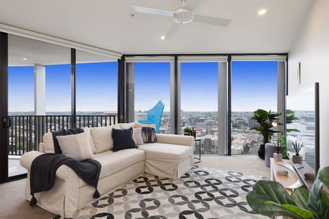 SPIRE - Fast Internet Monthly Stays W Carpark - Accommodation in Surfers Paradise 0