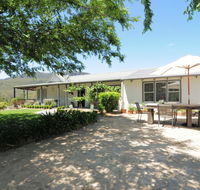 Spring Grove Dairy - Picturesque views - Accommodation in Surfers Paradise