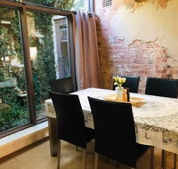 Stanton House CentralPets WelcomeFree WiFiBreakfast - Accommodation in Surfers Paradise