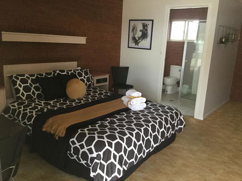 Star Hotel/Motel - Accommodation in Surfers Paradise 3