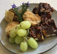 Stephanies Country Cottages - Accommodation in Surfers Paradise
