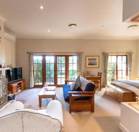 Strathearn Park Lodge - Accommodation in Surfers Paradise