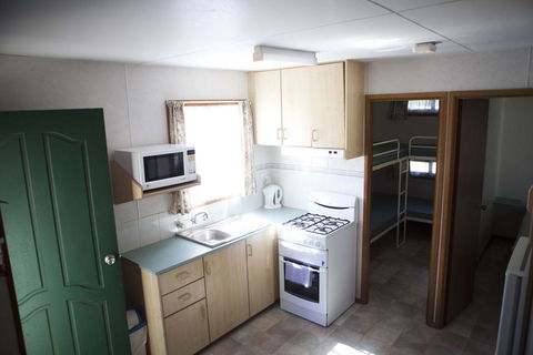 Strayleaves Caravan Park - Accommodation in Surfers Paradise 3