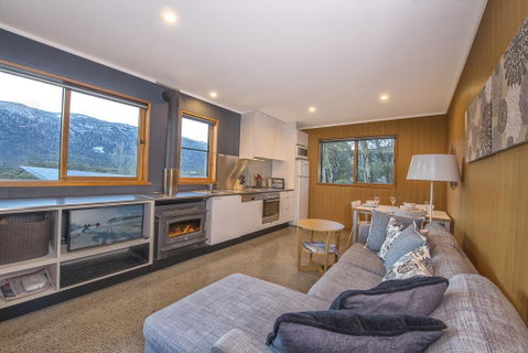 Studio 13 - Accommodation in Surfers Paradise 3
