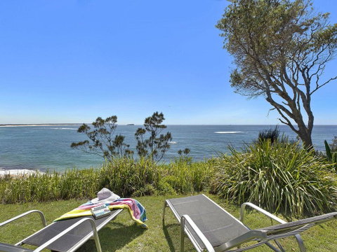 Stunning Ocean Views - Accommodation in Surfers Paradise 0