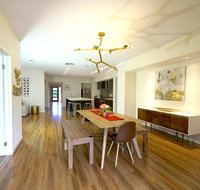 Stylish Luxe House For Big Group Near Shopping Center