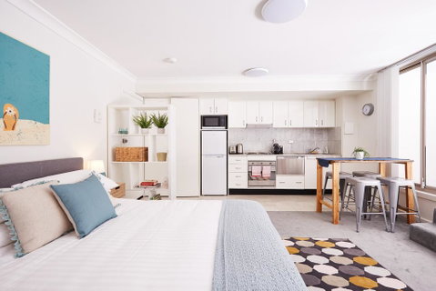 Stylish Manly Studio With BBQ Terrace And Parking - Accommodation in Surfers Paradise 0