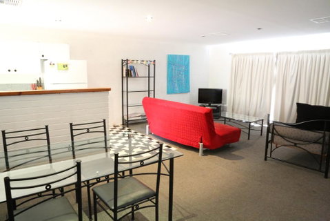 Summit 15 - Accommodation in Surfers Paradise 2