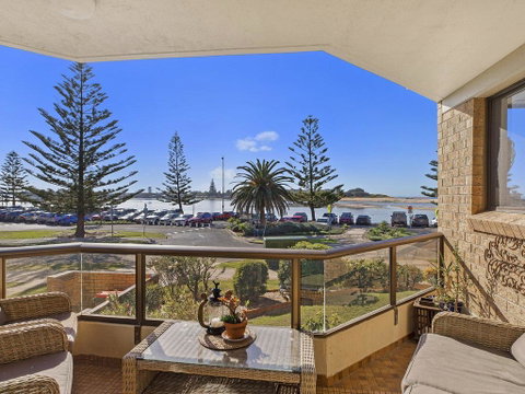 Sundowner Apartment 2 - Accommodation in Surfers Paradise 0