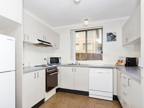 Sundowner Apartment 5 - Accommodation in Surfers Paradise 2