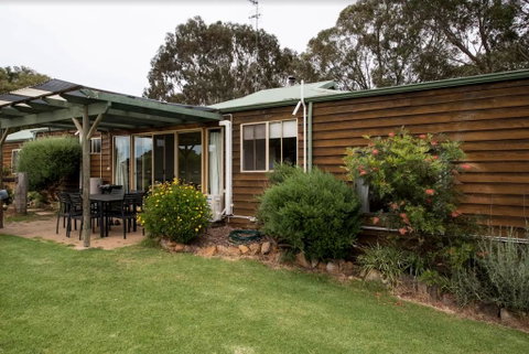 Sunflowers Animal Farm & Farmstay - Accommodation in Surfers Paradise 1
