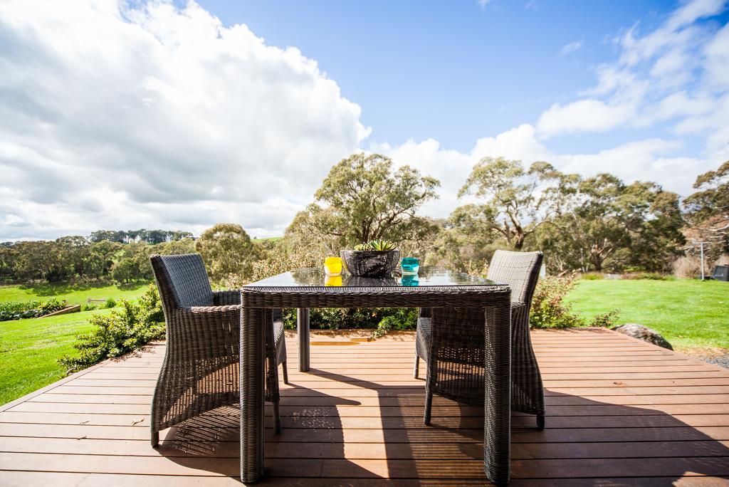 Newham VIC Accommodation in Surfers Paradise